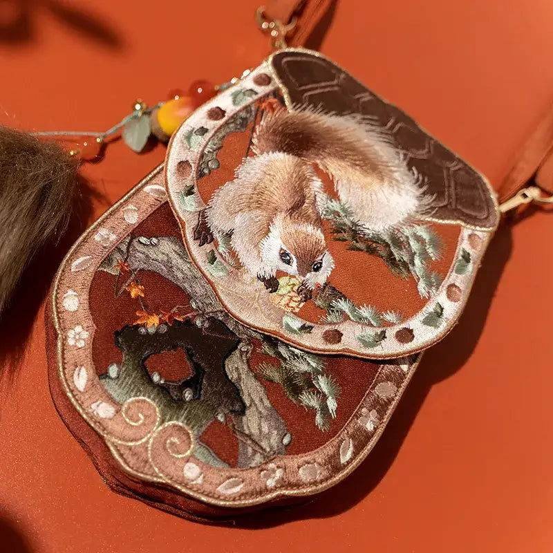 Embroidery Retro Crossbody Phone Wallet Squirrel and Hazel - Image 2
